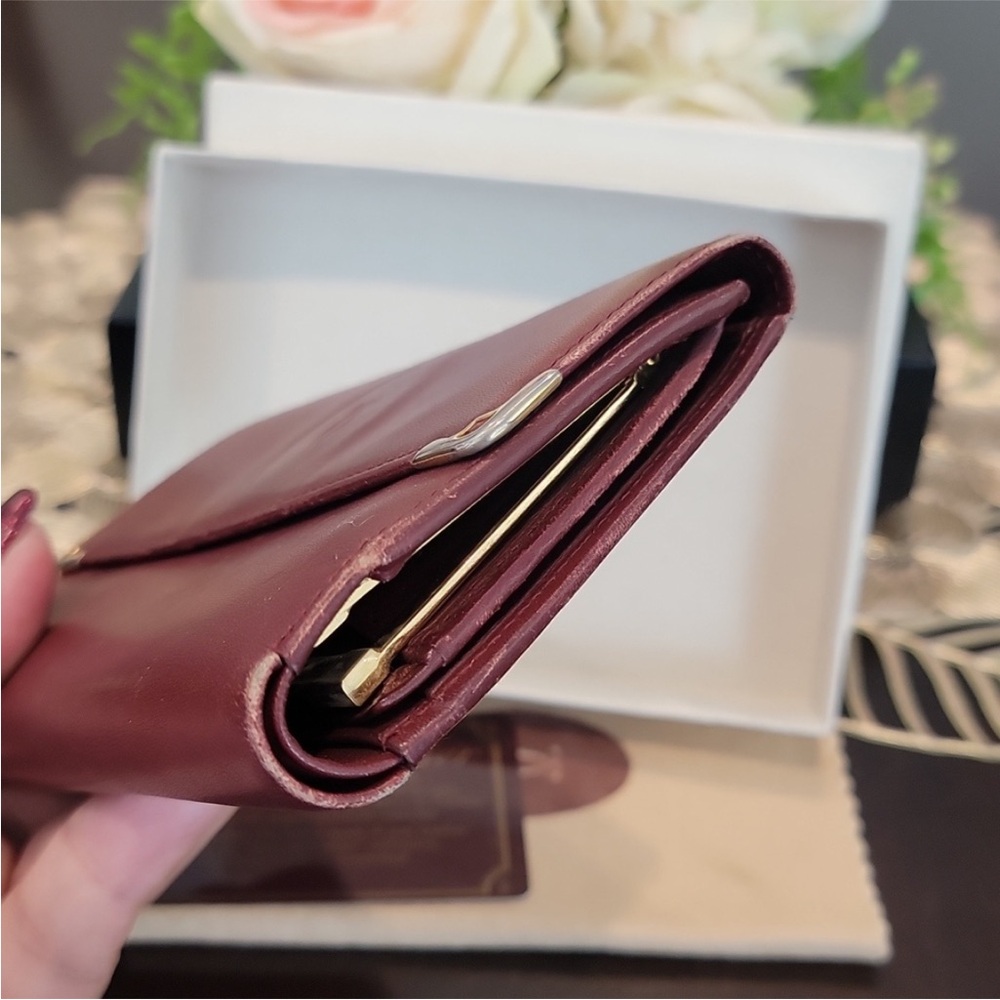Authentic Cartier kisslock wallet - Picture 4 of 9